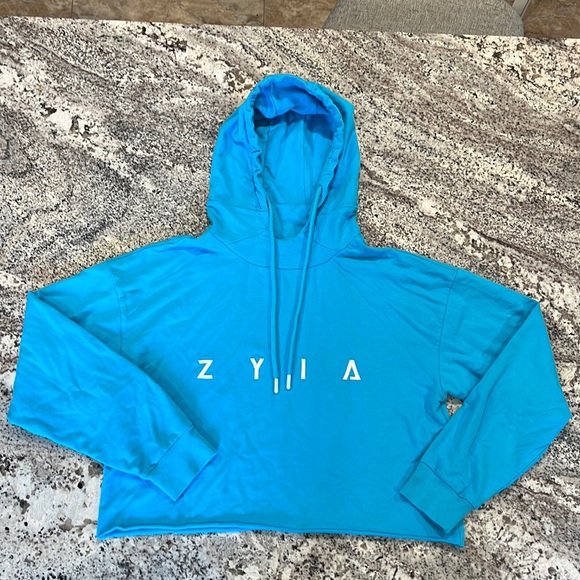 ZYIA Tops - EUC Zyia blue hooded crop top